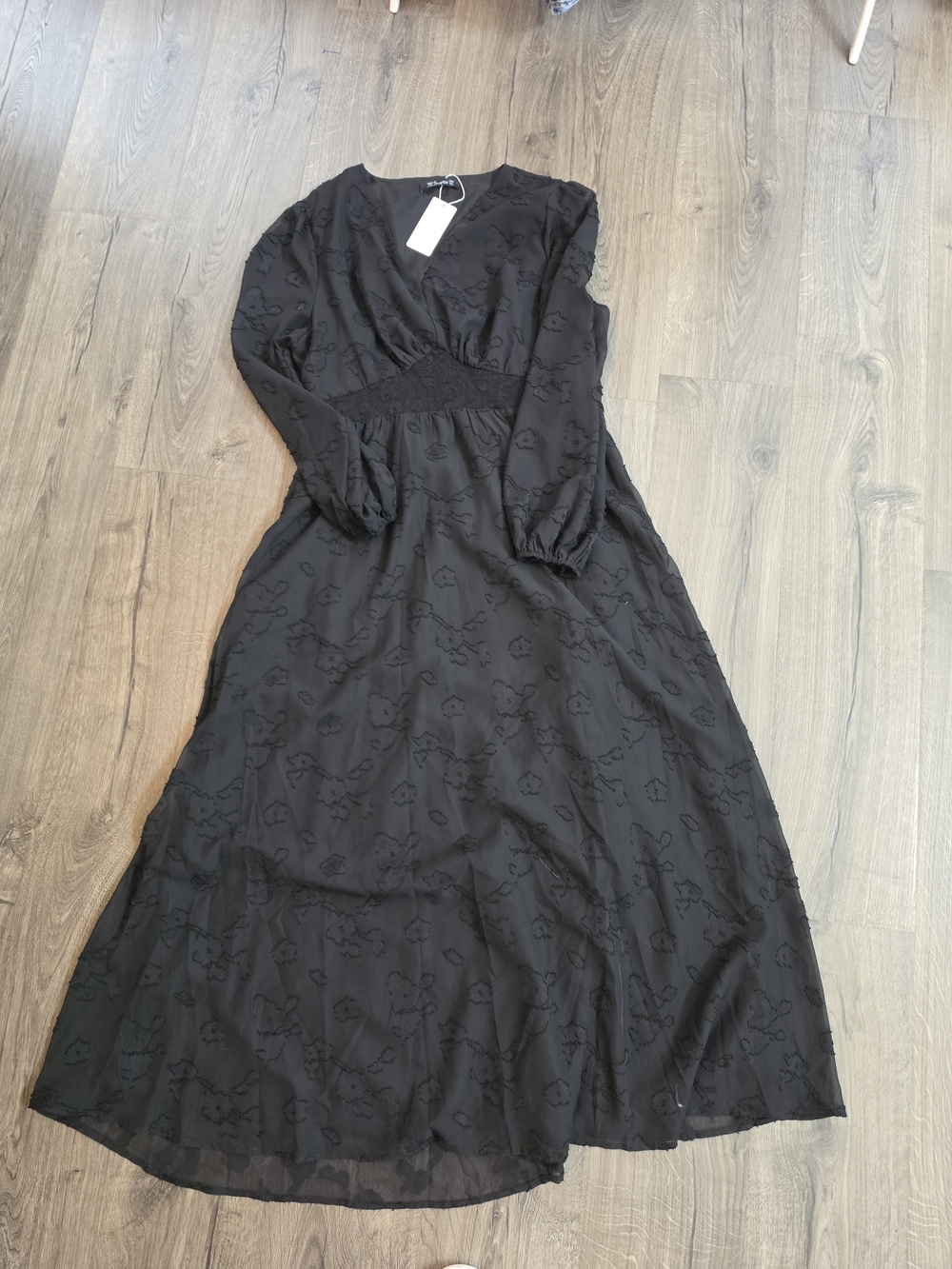 Simplee Apparel Black Long Sleeve Maxi Dress with Smocked Waist